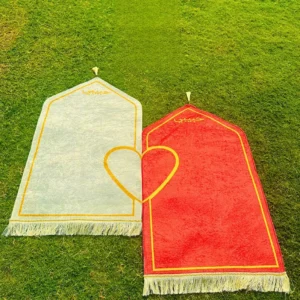 couple prayer mat